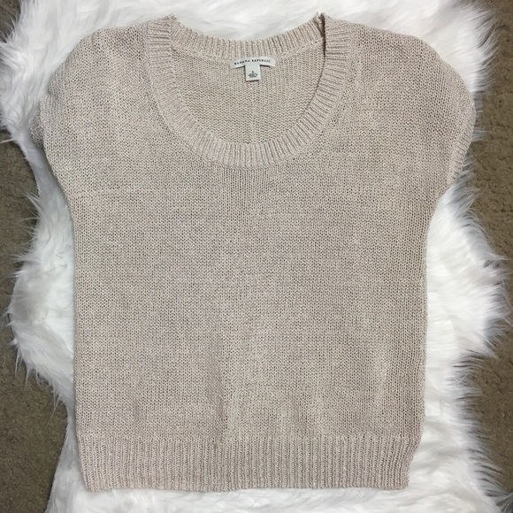 Banana Republic Tops - Banana Republic knitted top